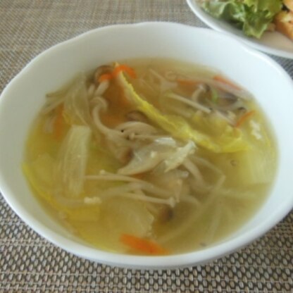 風邪をひきそうなくらい寒い毎日にうれしいしょうがスープでした。ごちそうさまでした。(#^.^#)